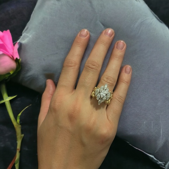 GENIUNE DIMOND 22K GOLD RING - Picture 2 of 2